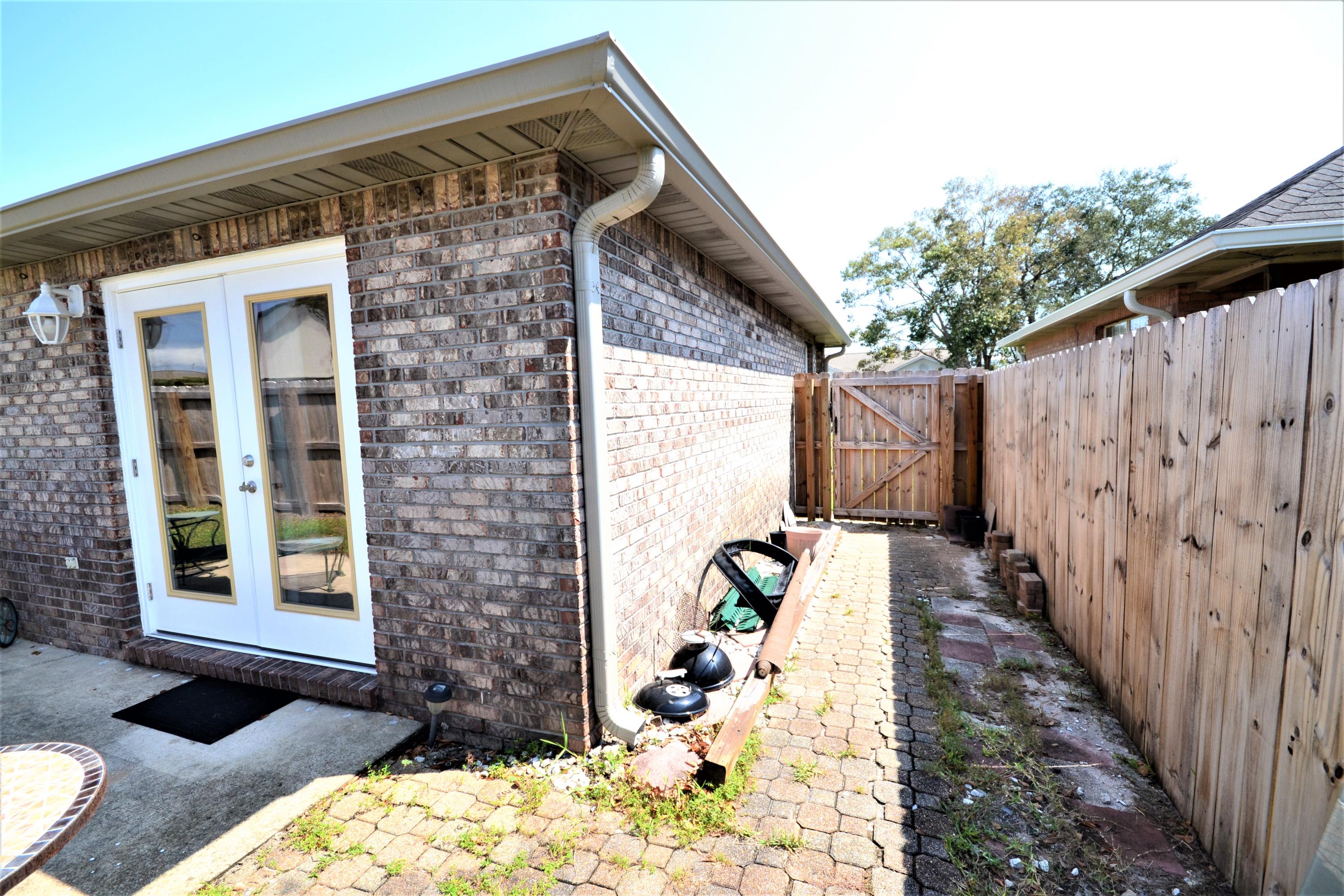 COVENTRY CORNERS - Residential