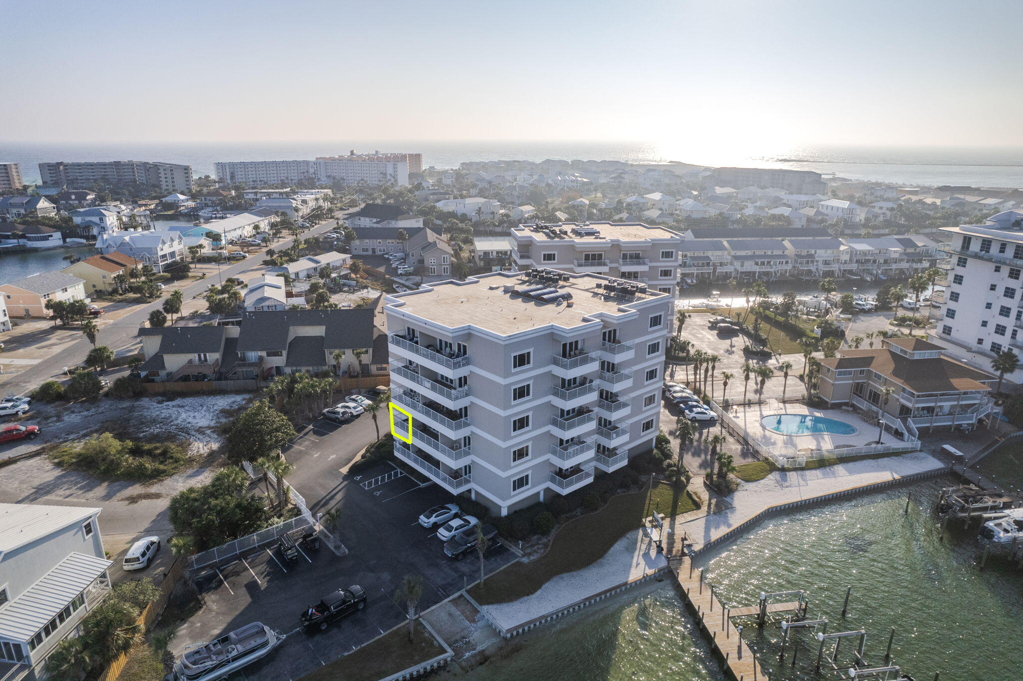SUN KING TOWERS PH 1 - Residential