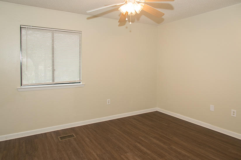 DENTON COURT - Residential
