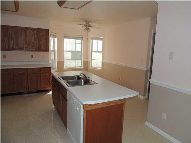 EMERALD ESTATES LOT 42 - Residential Lease