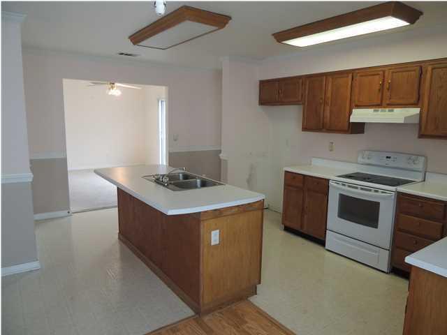EMERALD ESTATES LOT 42 - Residential Lease