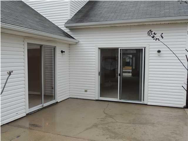 EMERALD ESTATES LOT 42 - Residential Lease