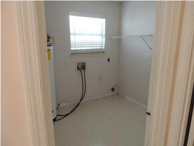 EMERALD ESTATES LOT 42 - Residential Lease