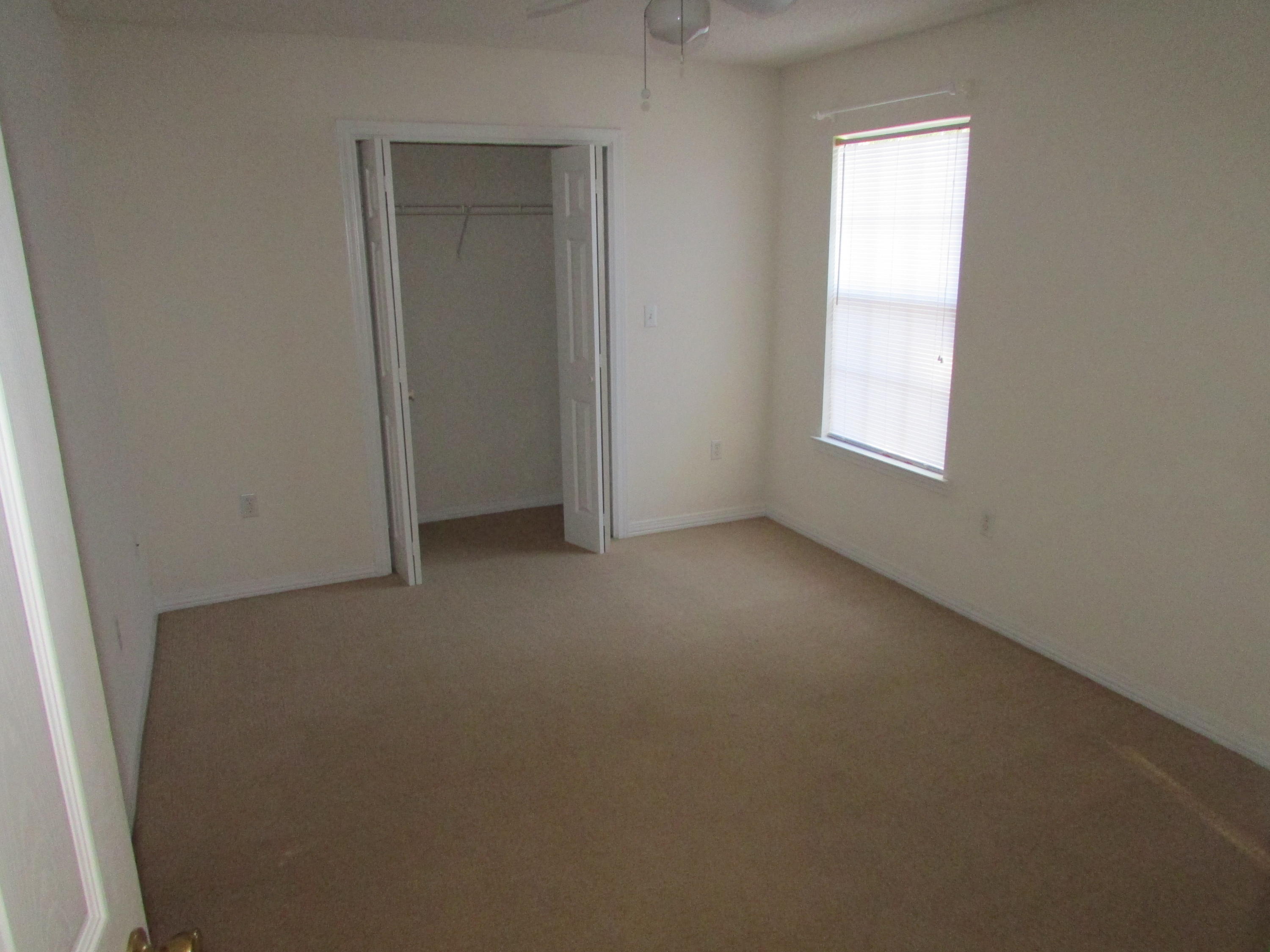 CLARKE COURT T/H - Residential Lease
