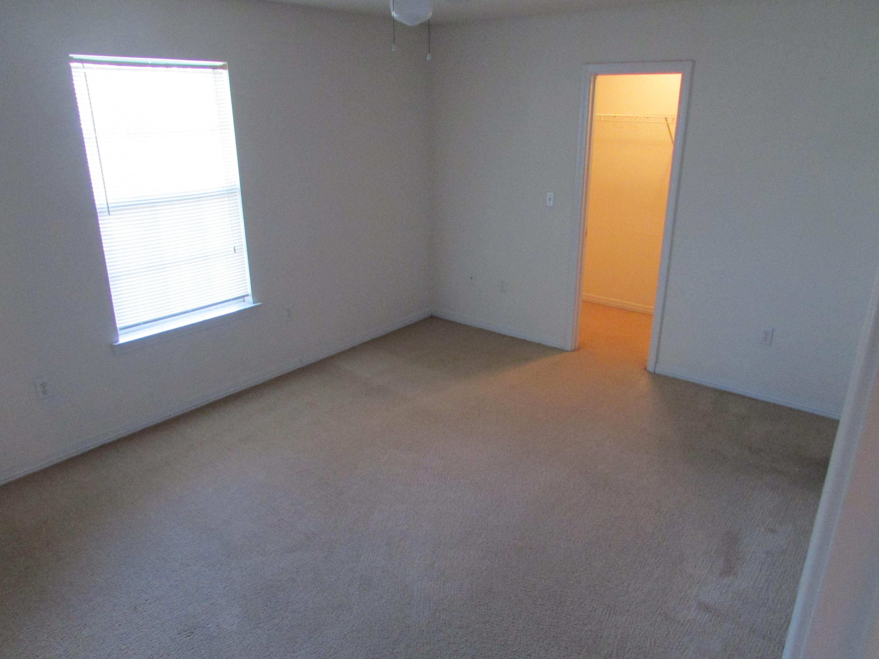 CLARKE COURT T/H - Residential Lease