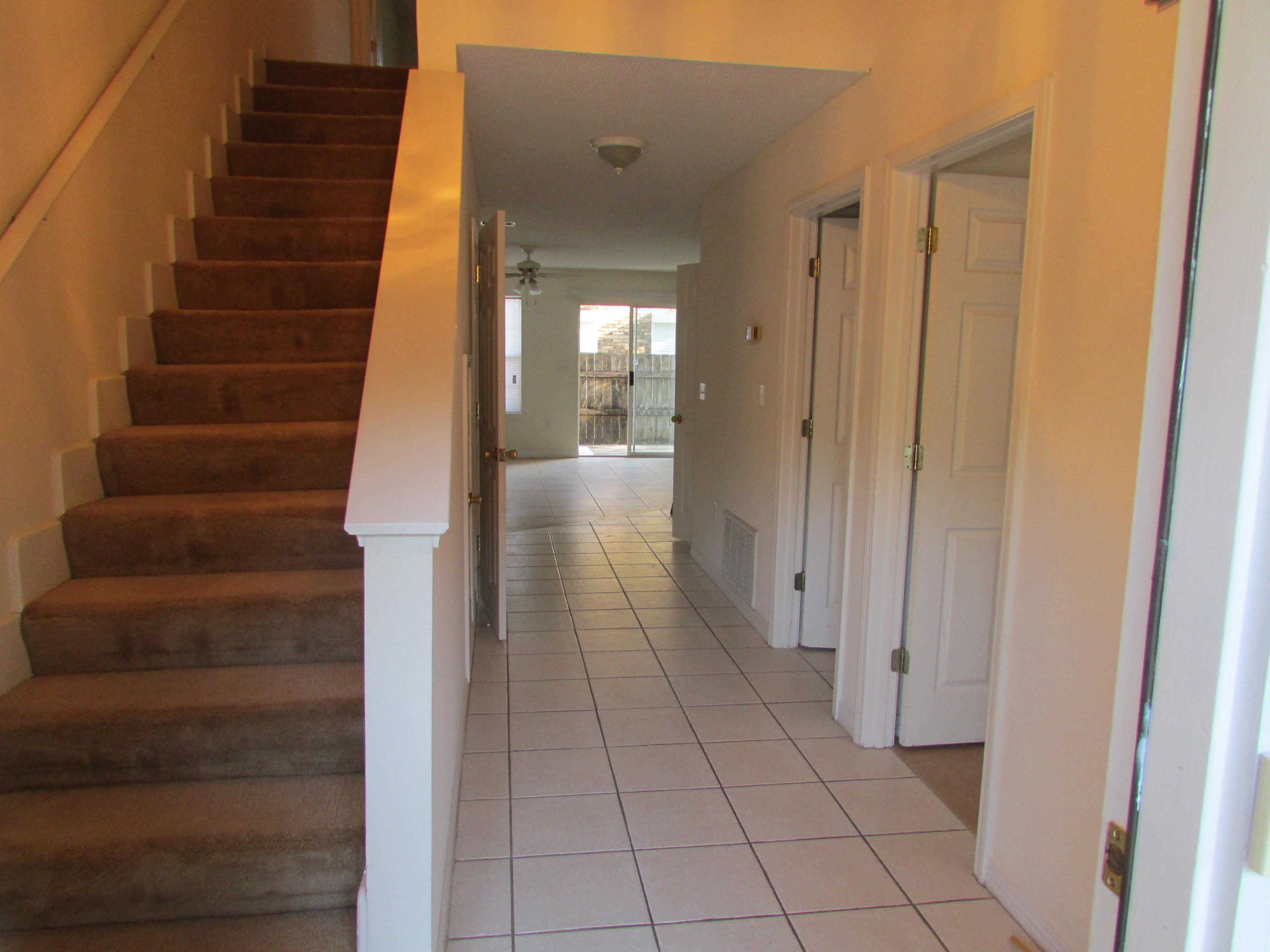 CLARKE COURT T/H - Residential Lease