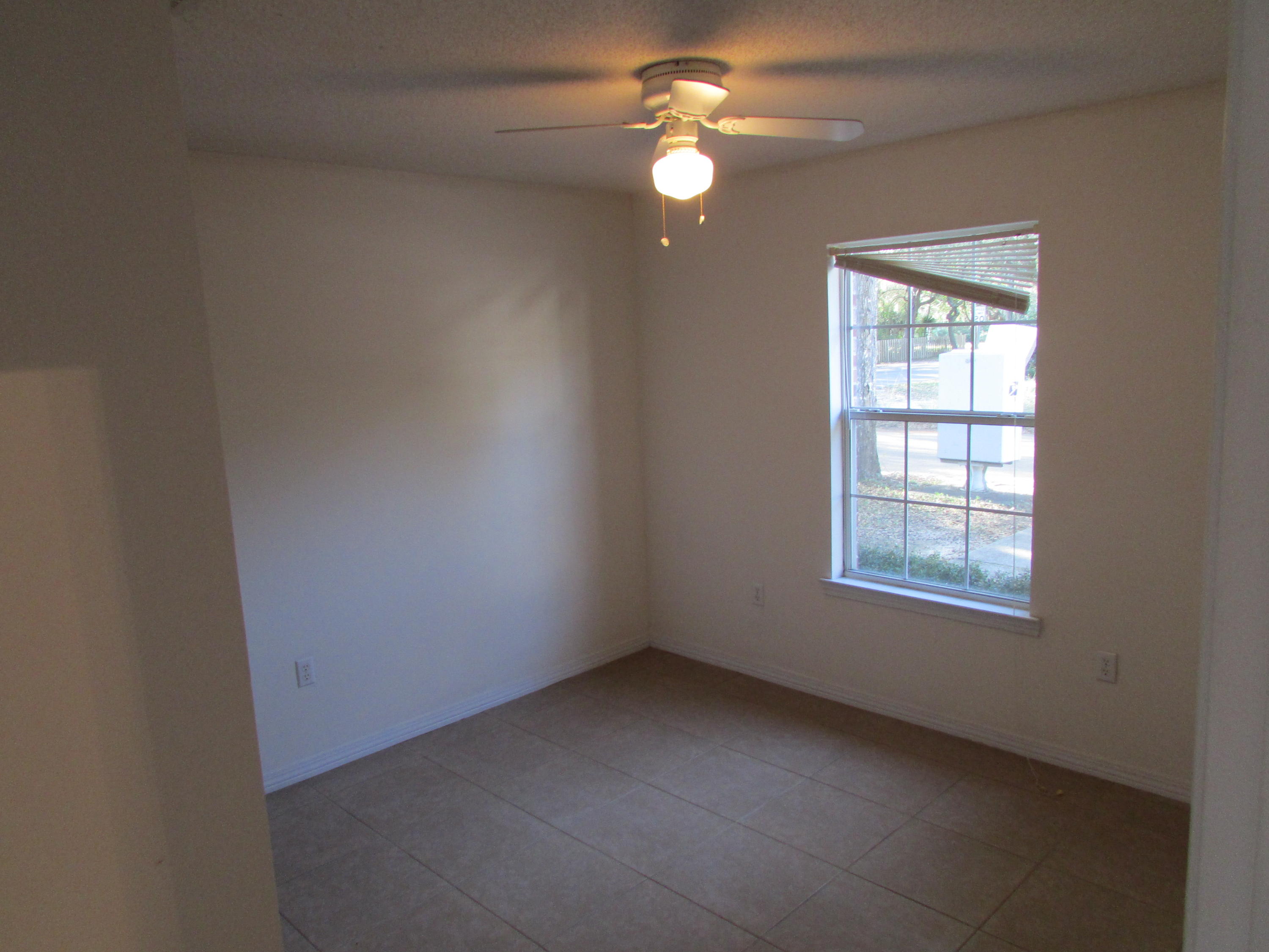 CLARKE COURT T/H - Residential Lease