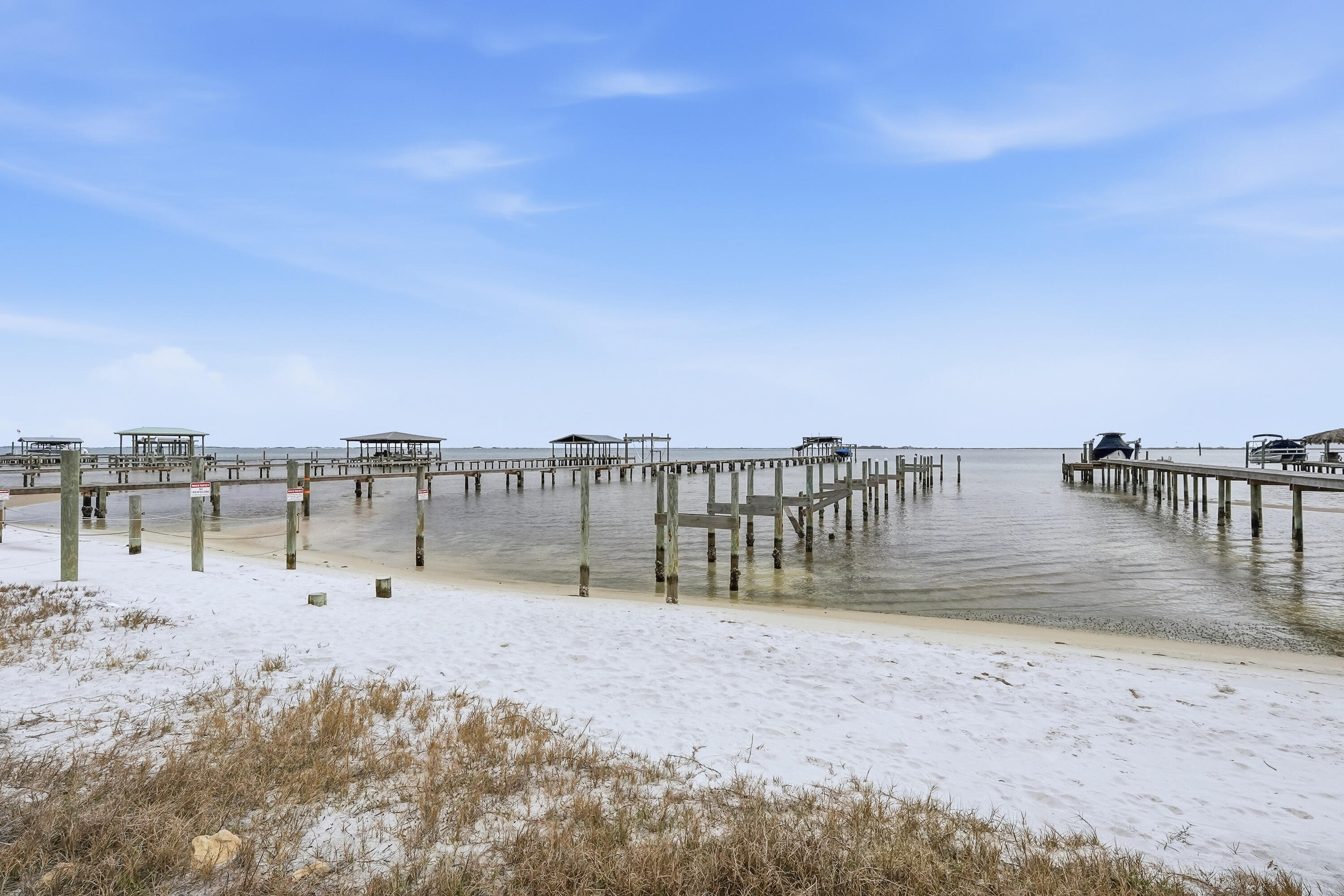 Soundside Moorings - Residential Lease