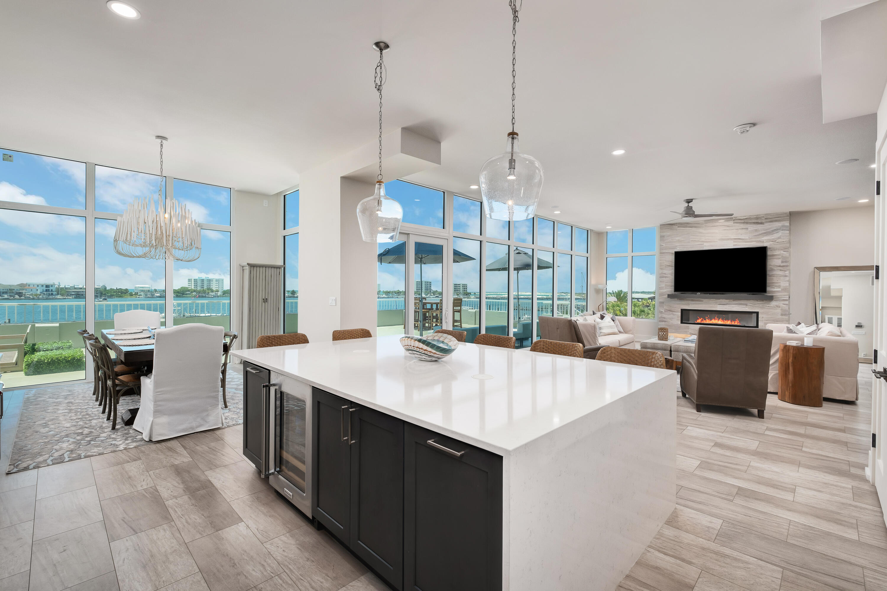 DESTIN YACHT CLUB - Residential