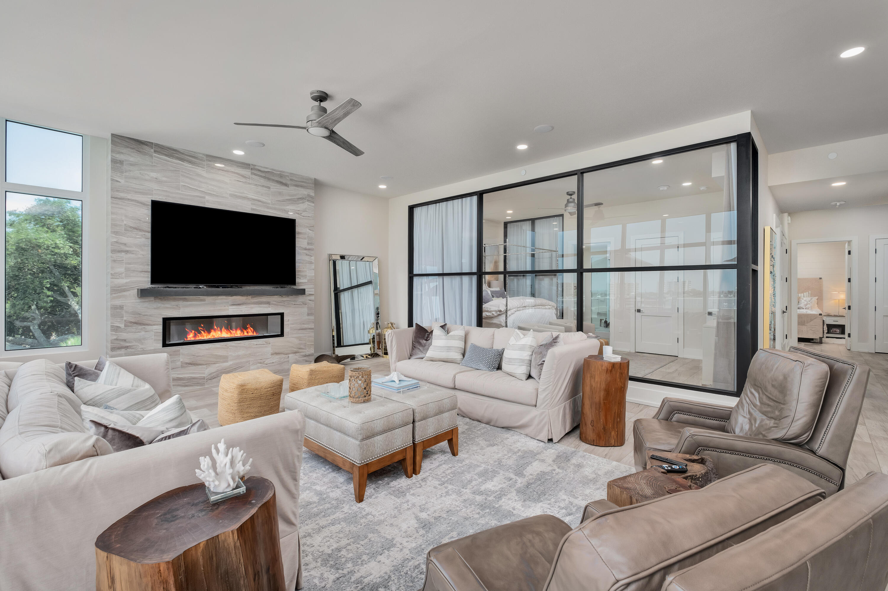 DESTIN YACHT CLUB - Residential