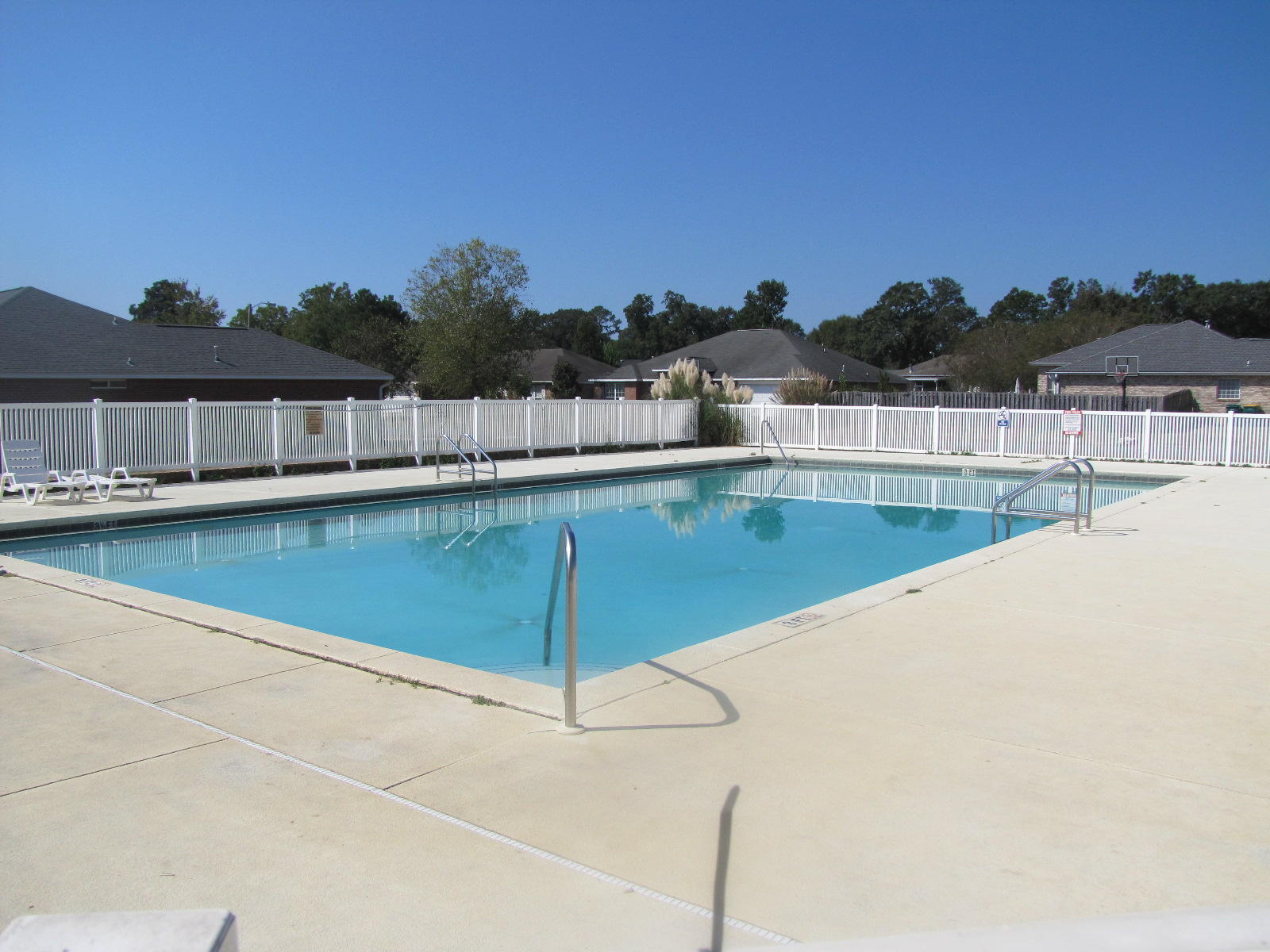 BROOKE ESTATES PHASE 1 - Residential Lease