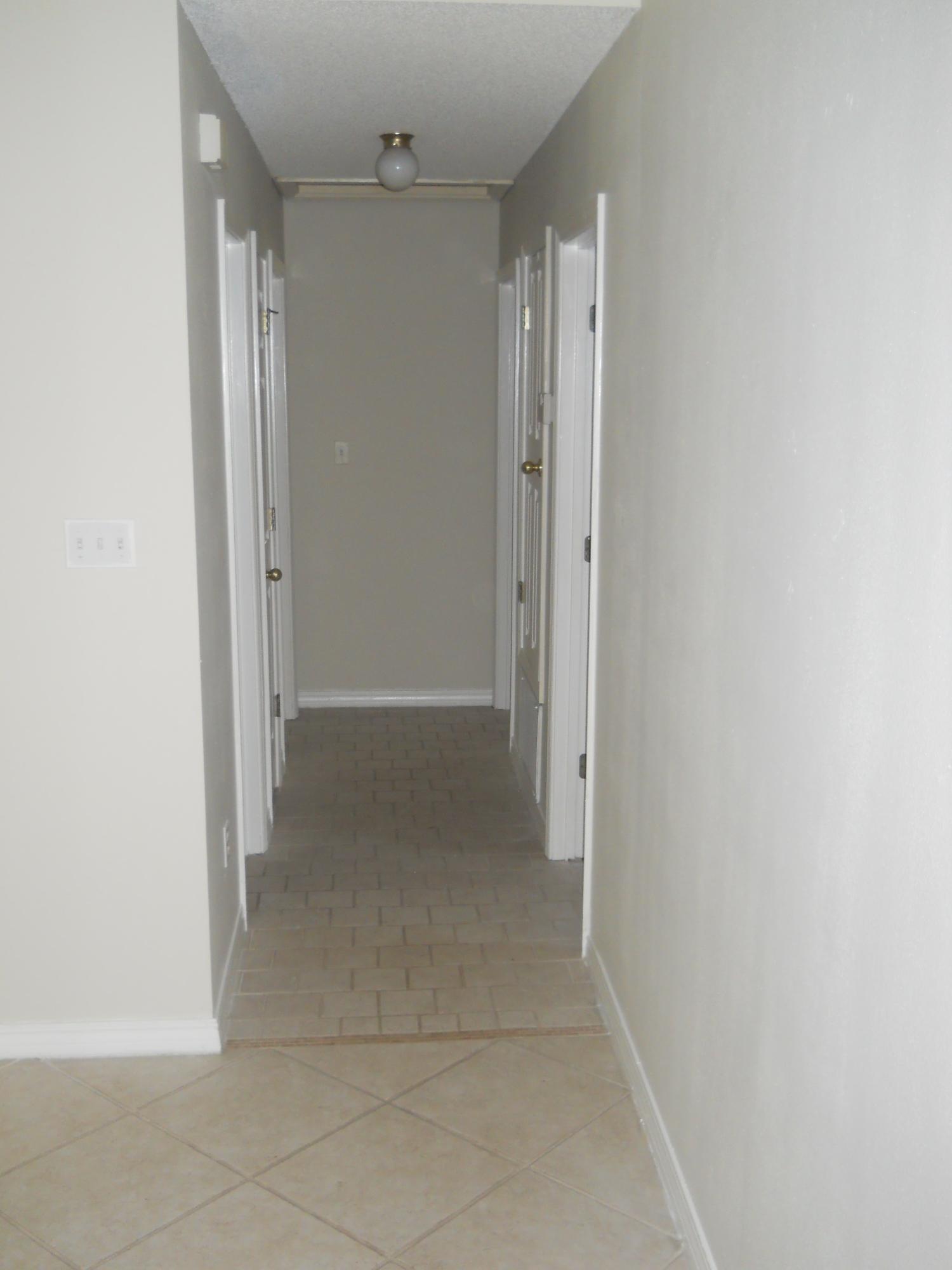 NAVARRE 1ST ADDN LOT 5 BLK 6 - Residential Lease