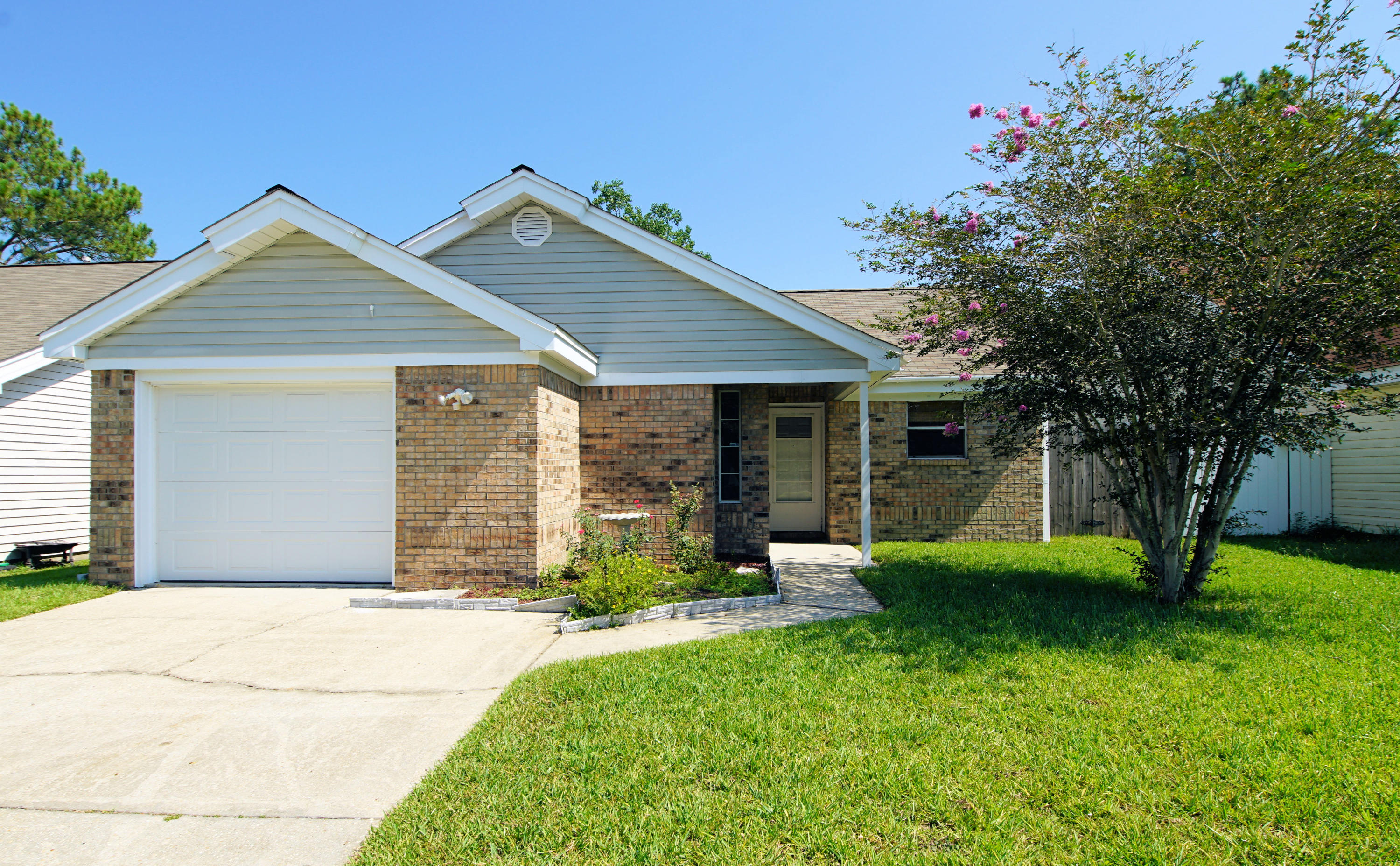 MOVE-IN READY! New laminate flooring in bedrooms and baths , tile in halls, living/dining and kitchen. Freshly painted, all new windows and clean as a whistle inside and out. 1 car garage and privacy fenced back yard. Great location, just minutes to Eglin AFB and Hurlburt Field. Seller offering Home Warranty for the new home owner. MORE INFO AND PICS COMING SOON! Buyer to verify all measurements.