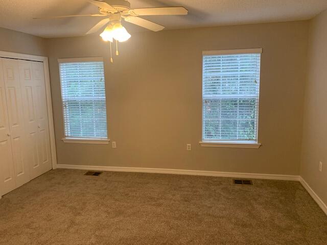 OAK PARK TOWNHOMES - Residential Lease