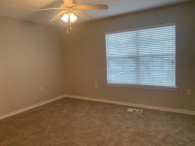 OAK PARK TOWNHOMES - Residential Lease