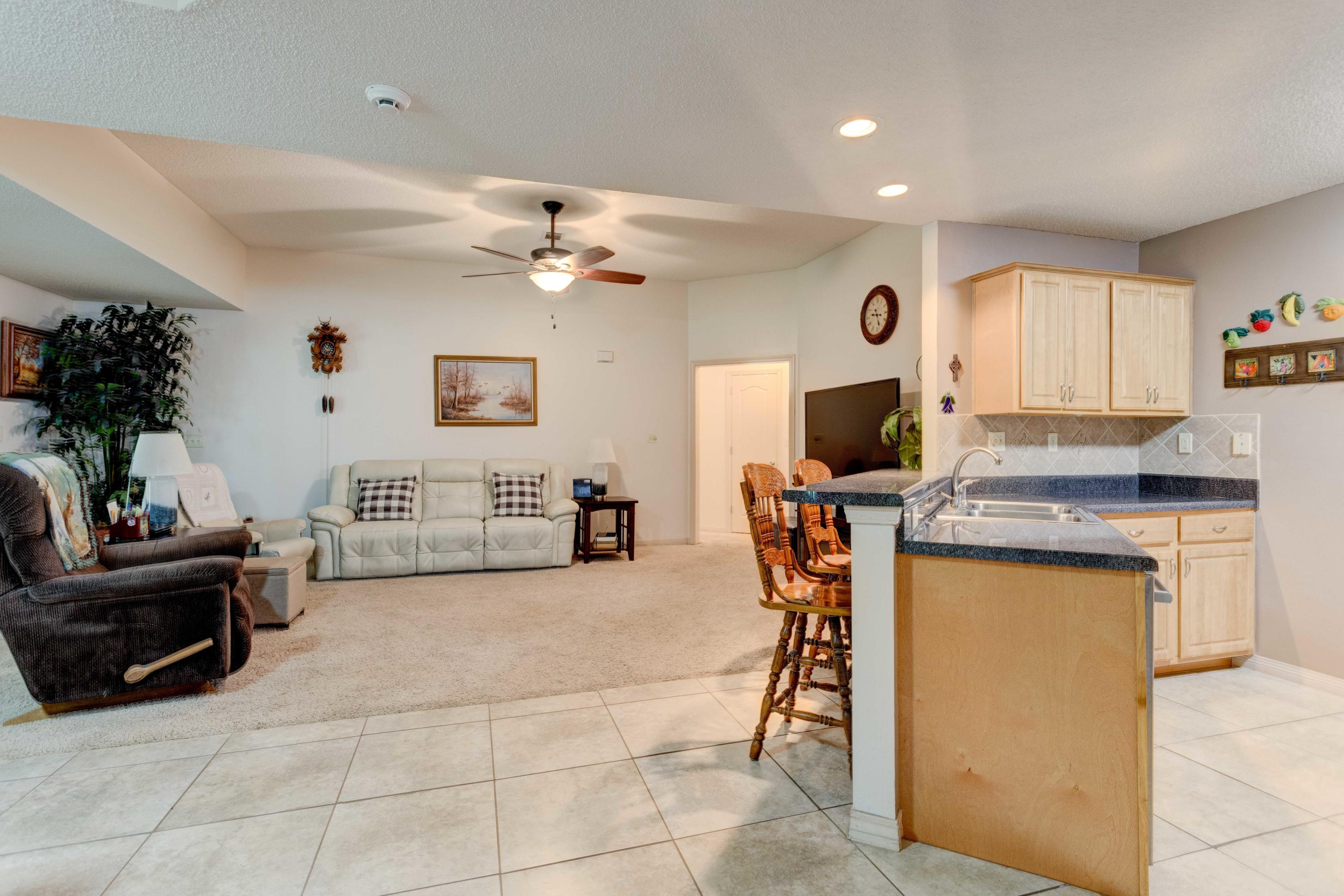 SPRING HOLLOW ESTATES - Residential