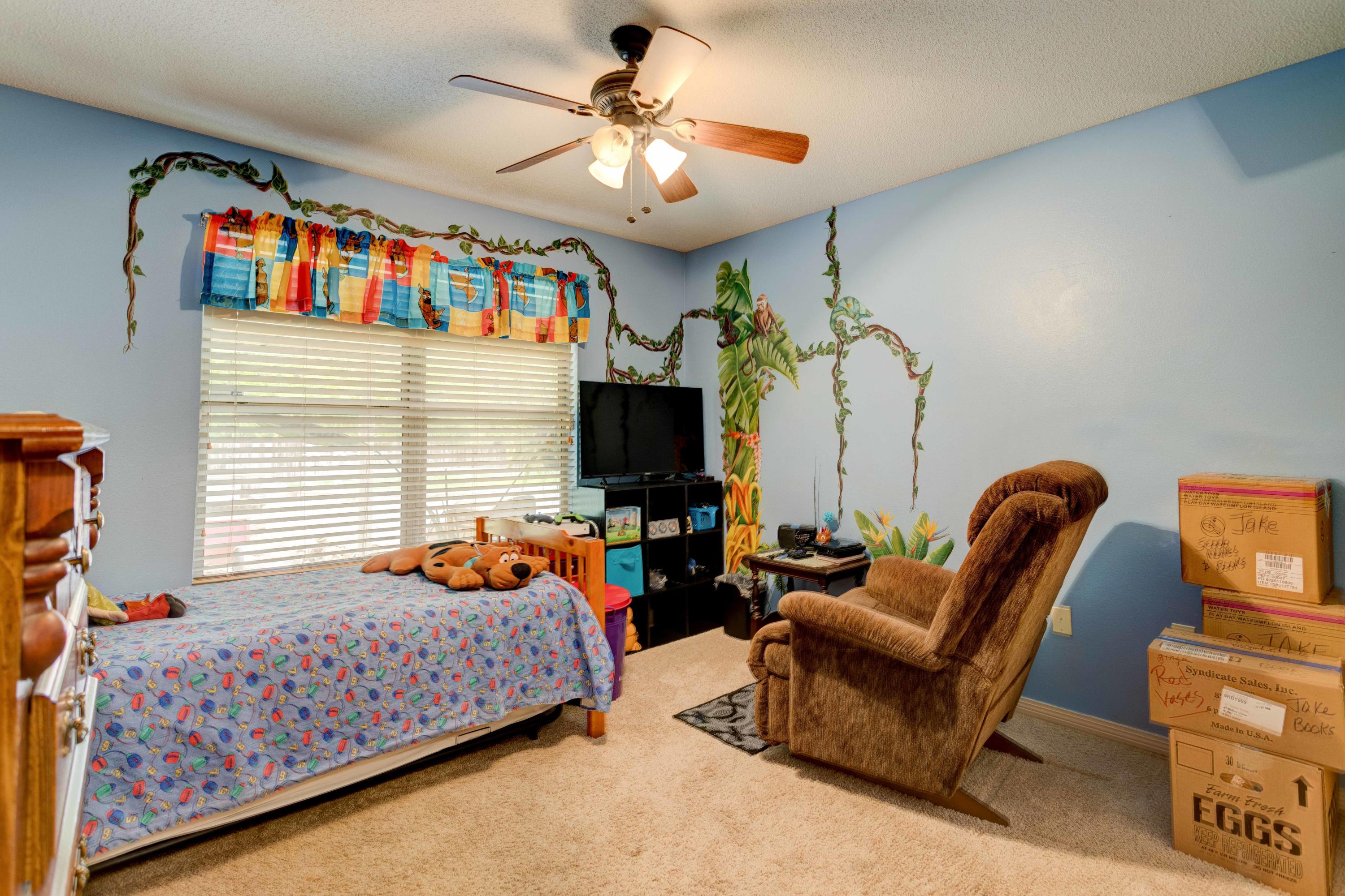 SPRING HOLLOW ESTATES - Residential