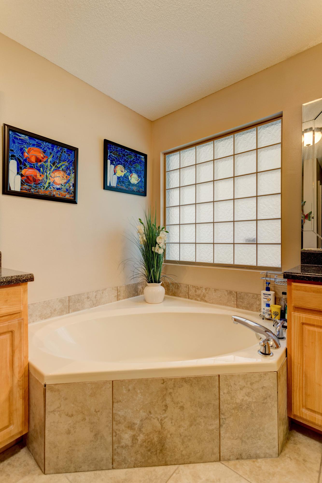 SPRING HOLLOW ESTATES - Residential