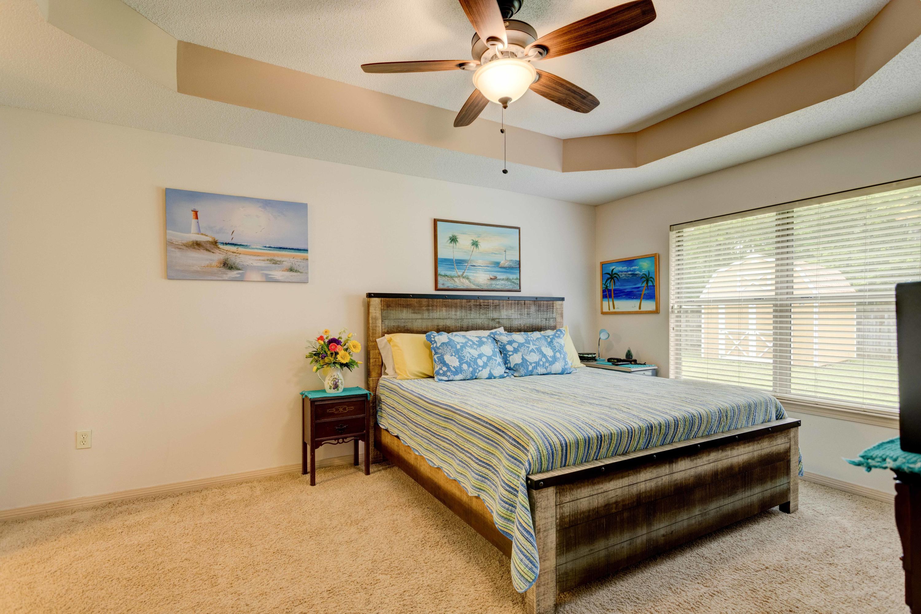 SPRING HOLLOW ESTATES - Residential