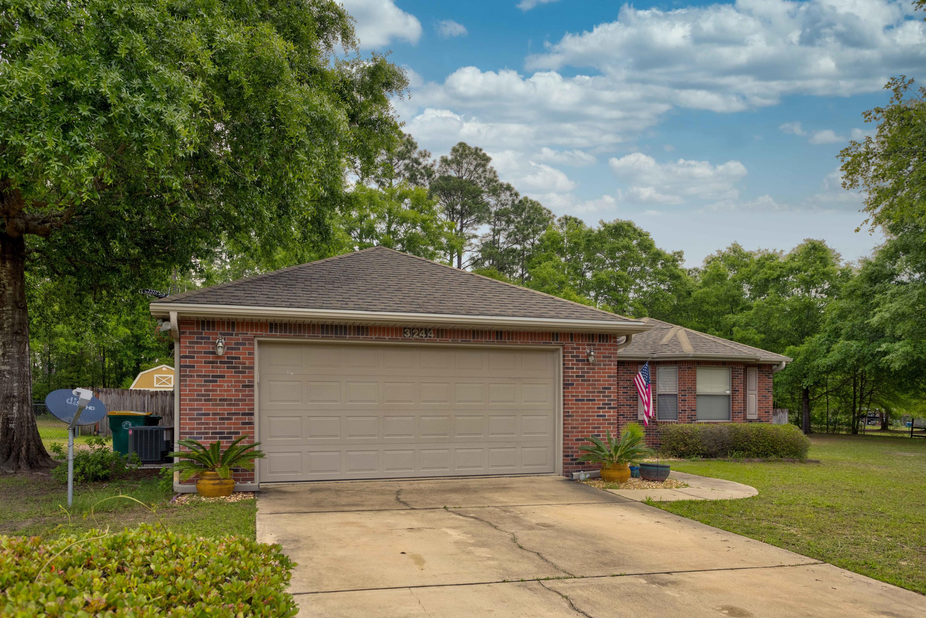 SPRING HOLLOW ESTATES - Residential