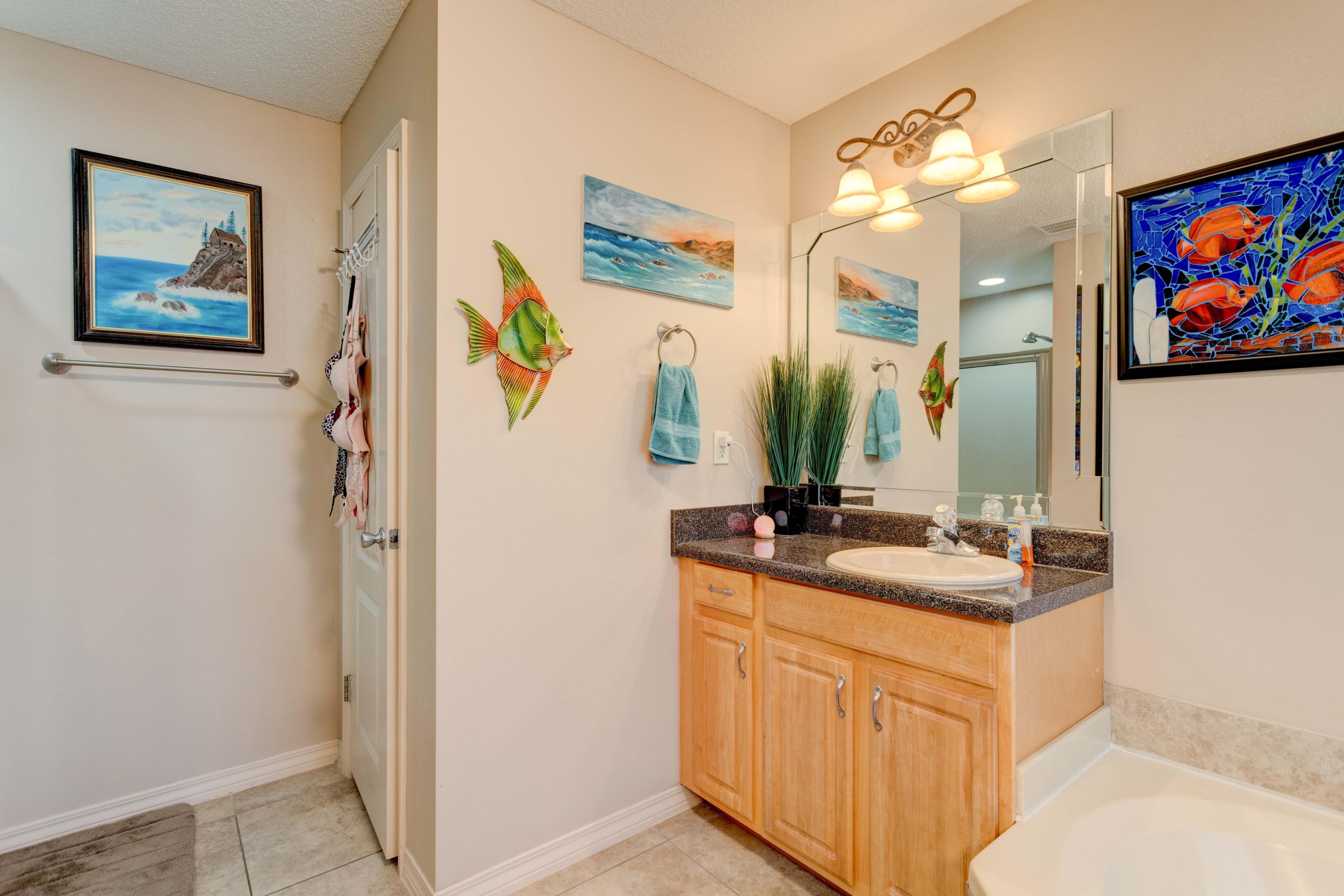 SPRING HOLLOW ESTATES - Residential