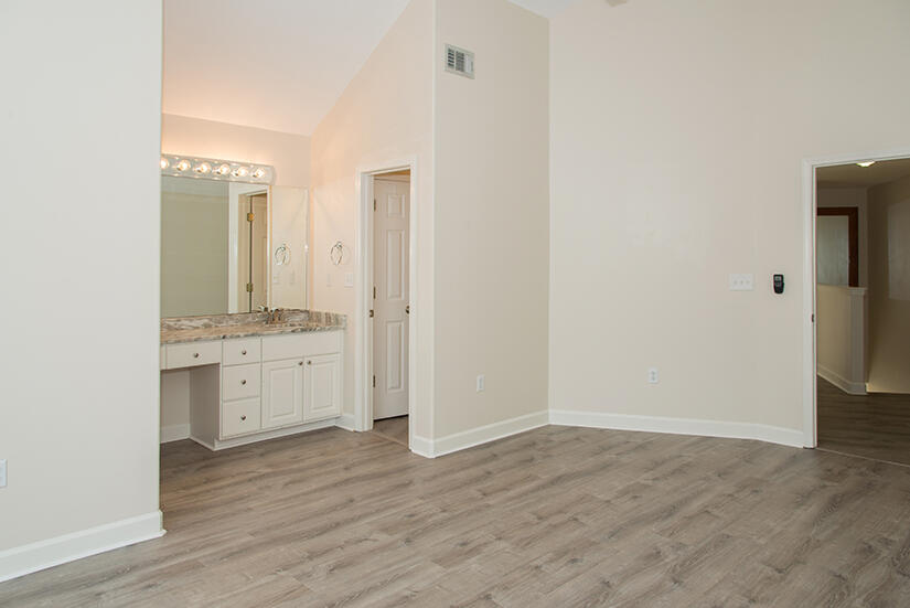 PELICAN PLACE T/H WEST - Residential Lease
