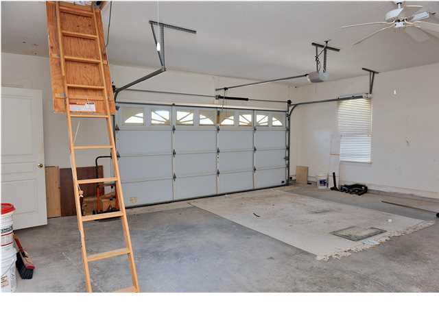 EMERALD BAY PH 1-B - Residential Lease