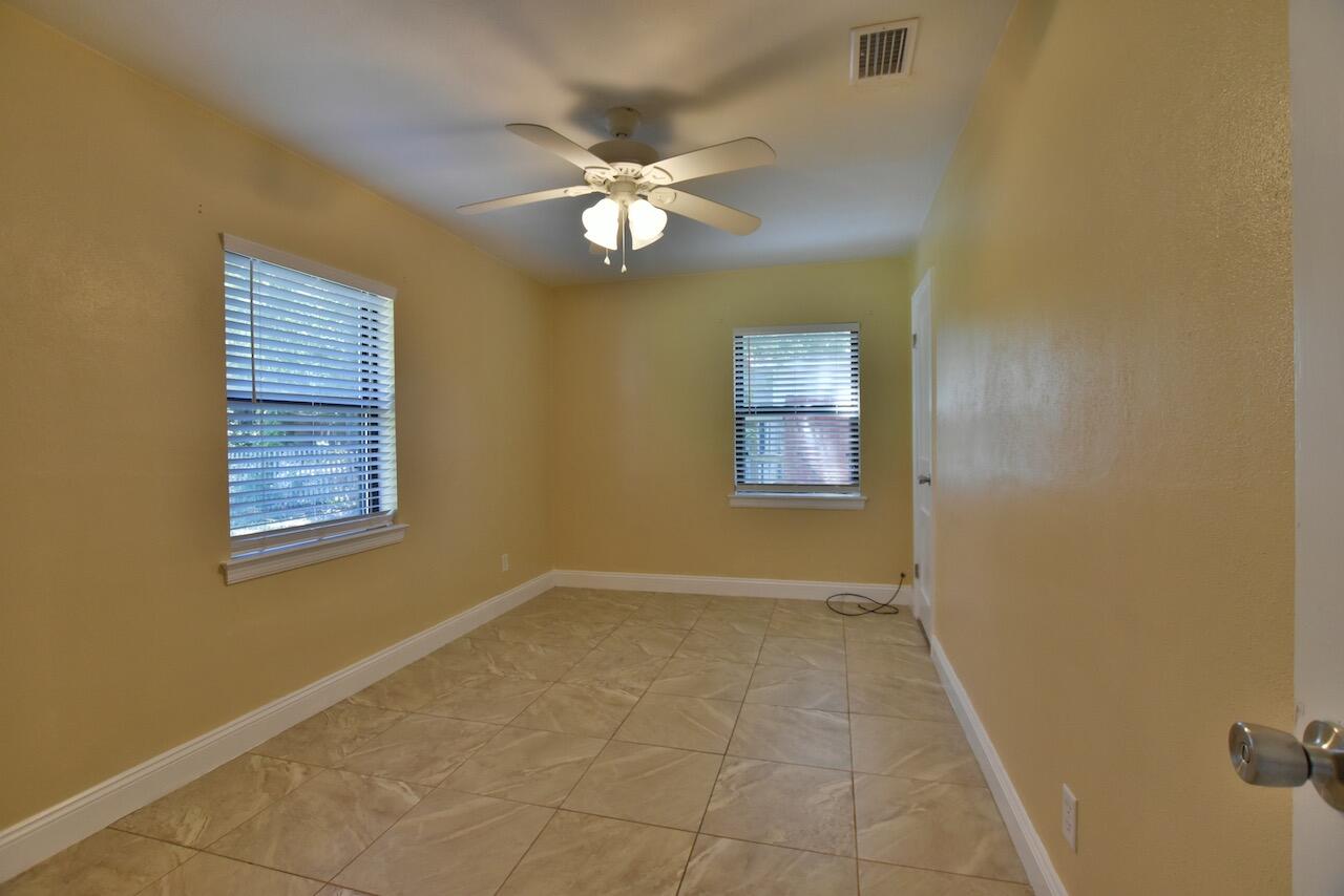 OLDE FORT WALTON - Residential Lease