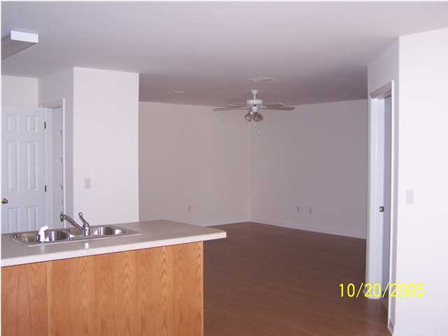 PORT DIXIE - Residential Lease