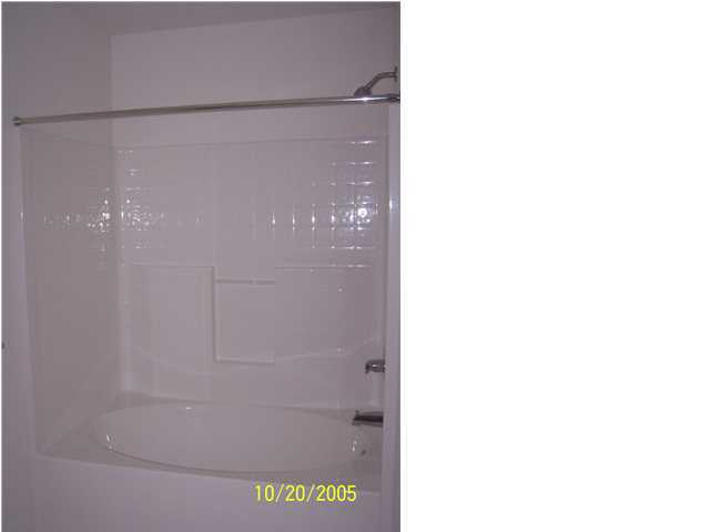 PORT DIXIE - Residential Lease