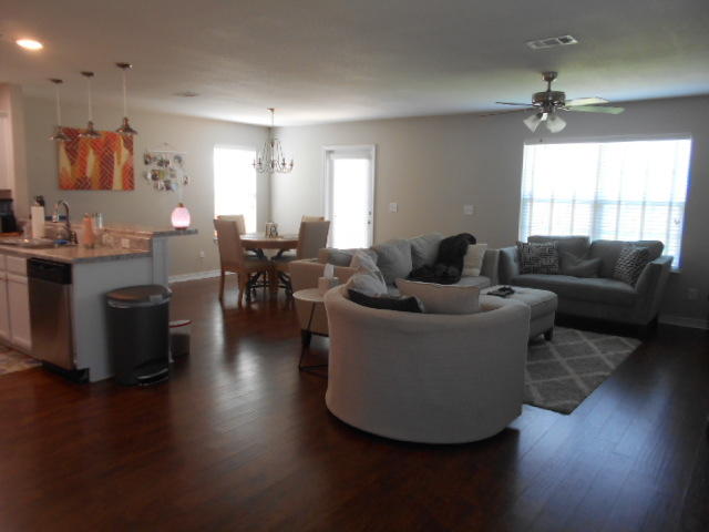 STILLWELL ESTATES - Residential Lease