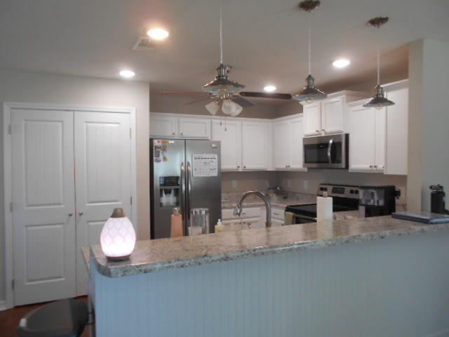 STILLWELL ESTATES - Residential Lease