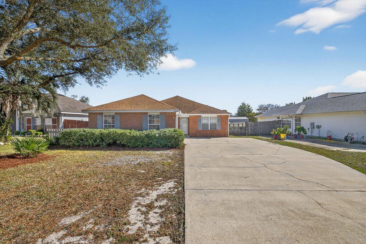 LIGHTHOUSE POINTE - Residential