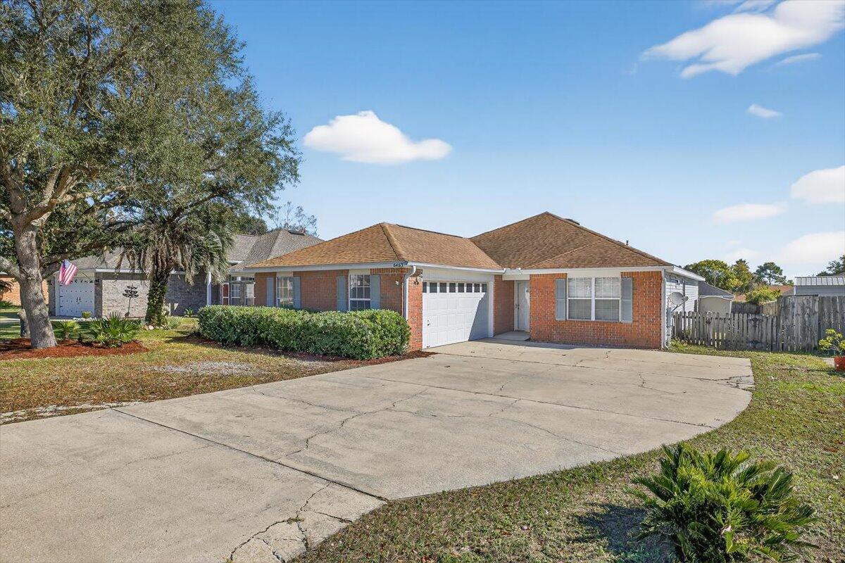 LIGHTHOUSE POINTE - Residential