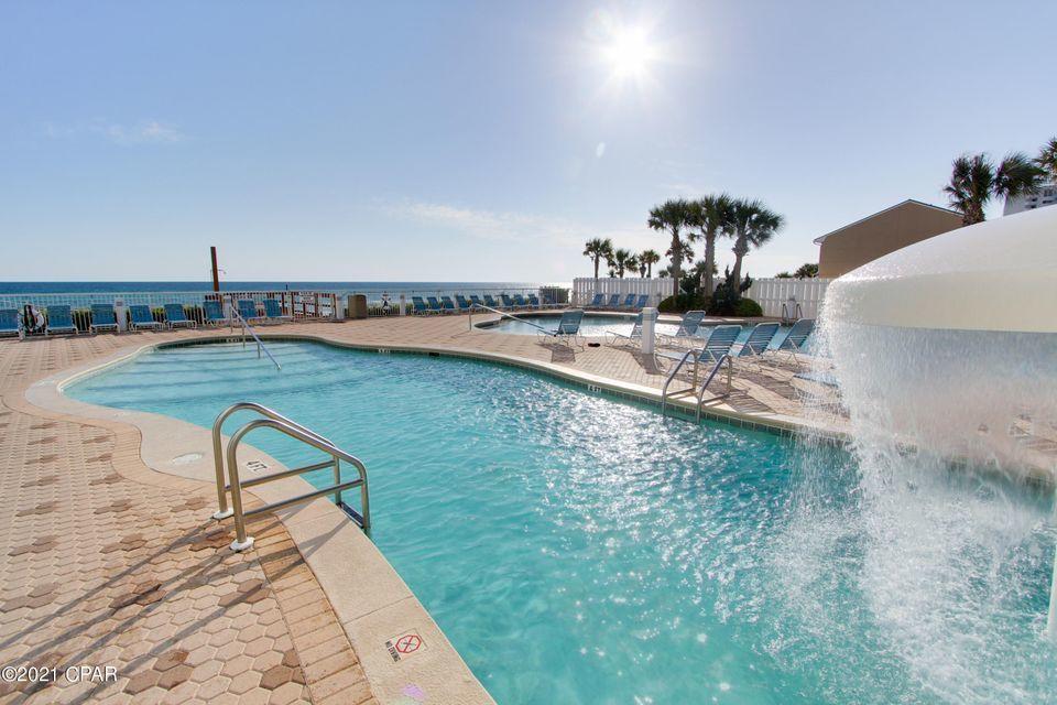 MAJESTIC BEACH TOWERS II - Residential