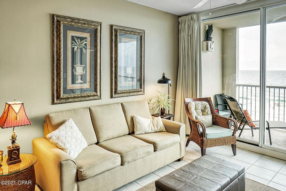 MAJESTIC BEACH TOWERS II - Residential