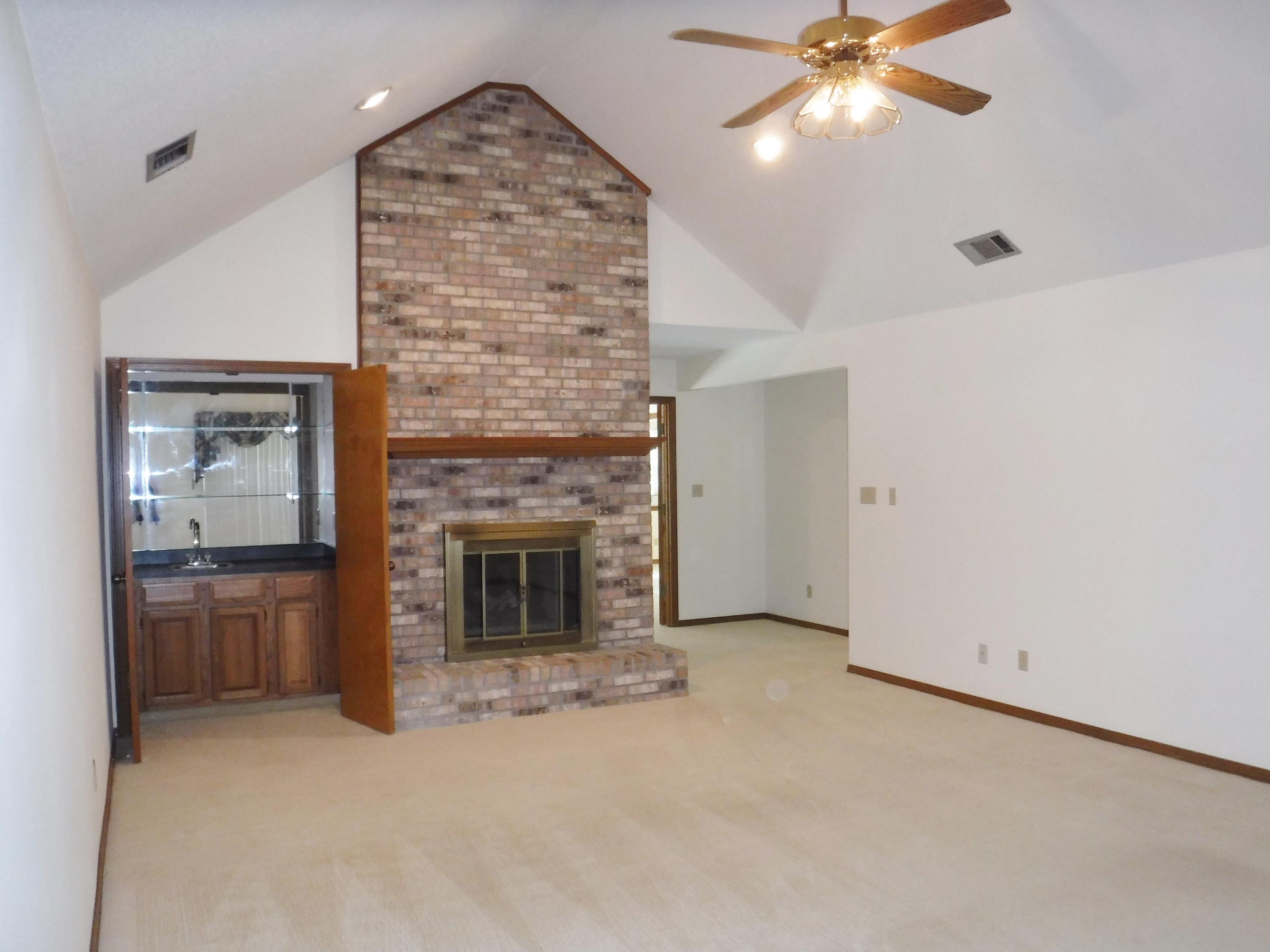 CARIBBEAN VILLAGE WEST - Residential