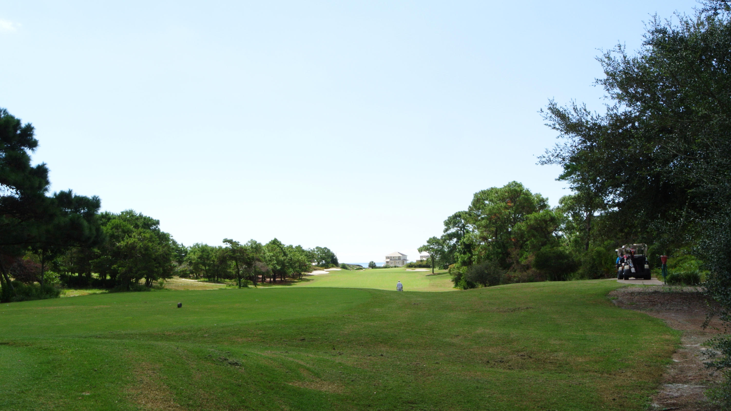 COUNTRY CLUB ESTATES - Land