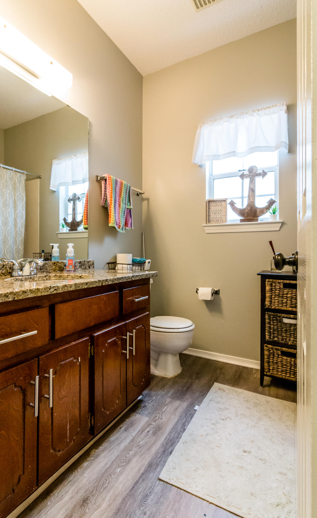 PARKWOOD SQUARE PH 1 - Residential Lease