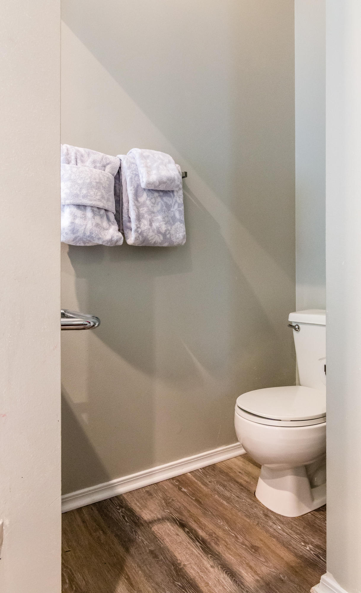 PARKWOOD SQUARE PH 1 - Residential Lease
