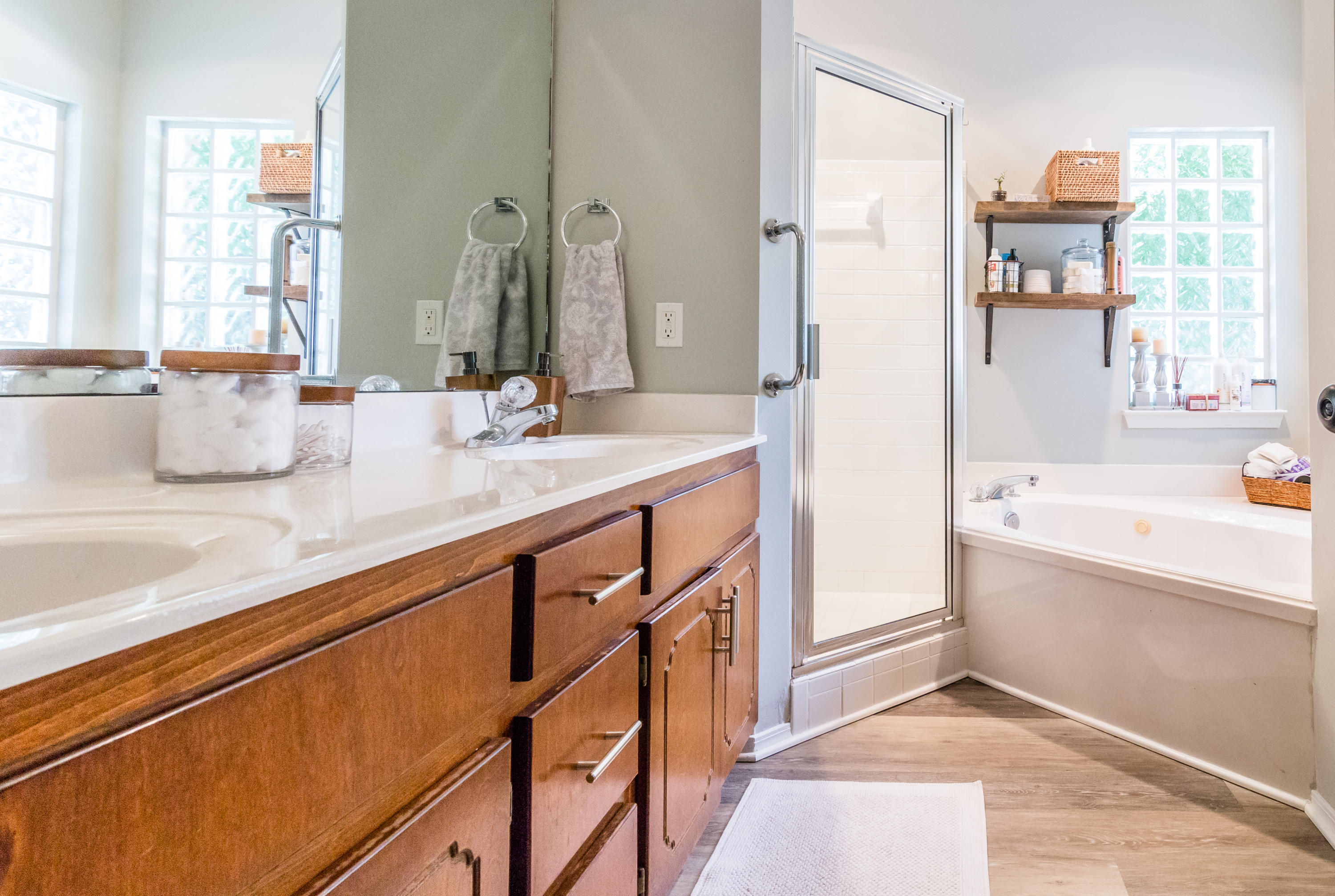 PARKWOOD SQUARE PH 1 - Residential Lease