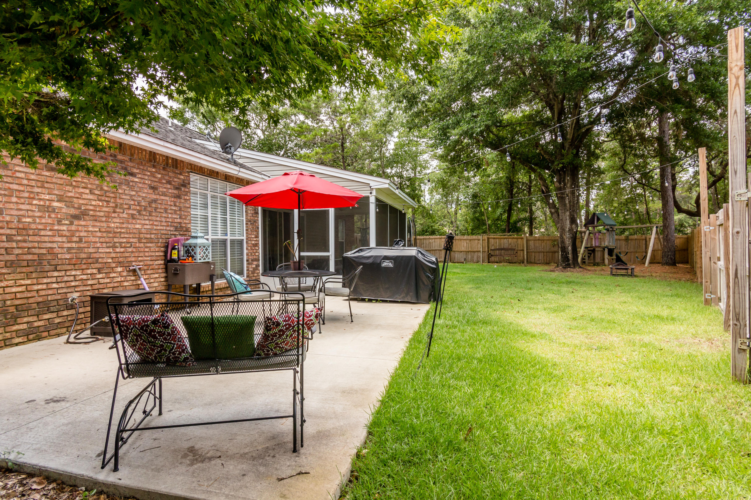 PARKWOOD SQUARE PH 1 - Residential Lease