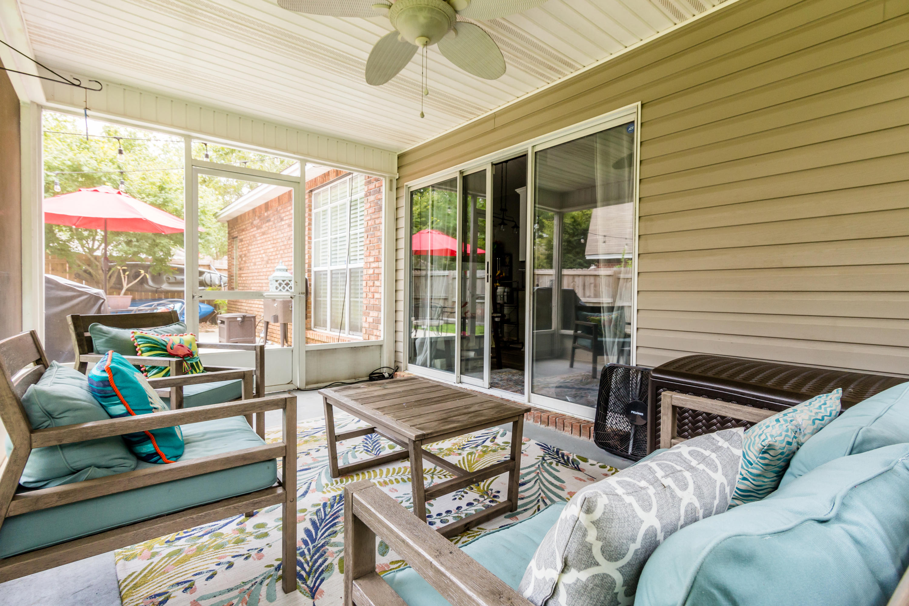 PARKWOOD SQUARE PH 1 - Residential Lease