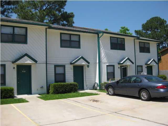 LEESA JENNIFER ACRES LOT 15 BLK A - Residential Lease