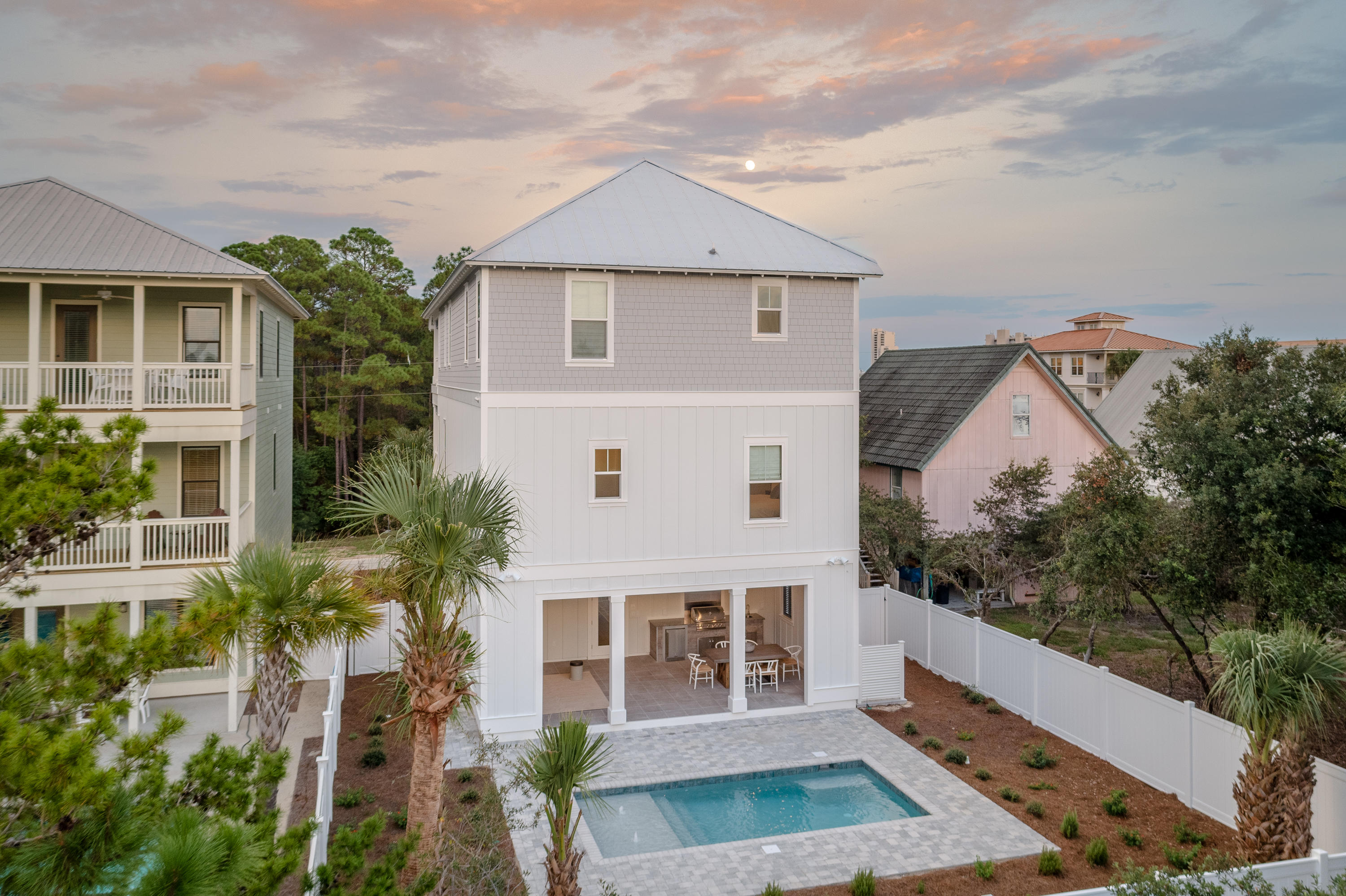 GULF SHORE MANOR - Residential