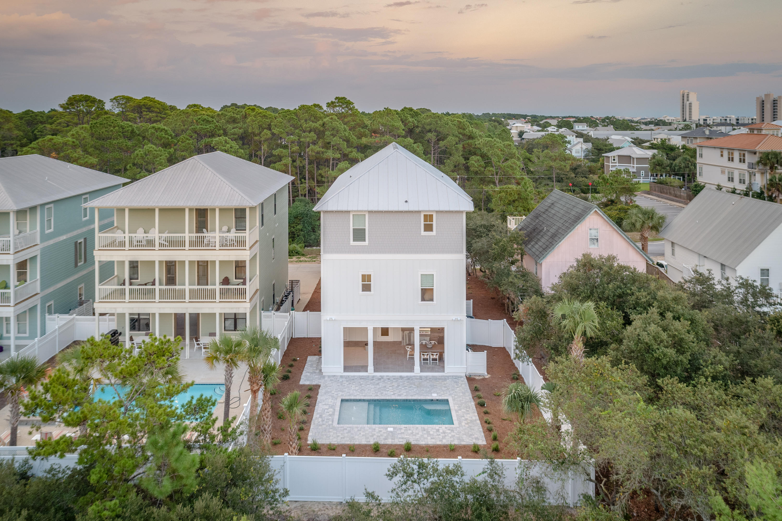 GULF SHORE MANOR - Residential