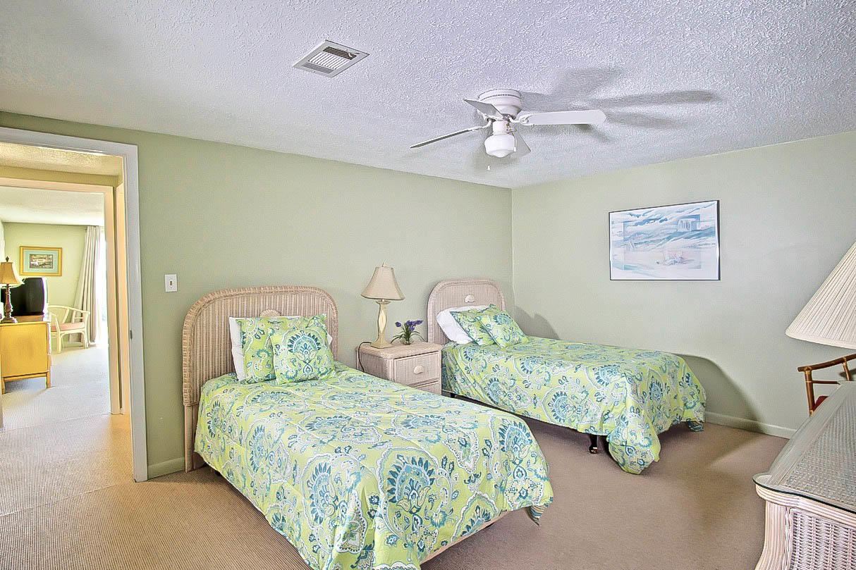 SEA CLIFFS T/H PH 2 - Residential