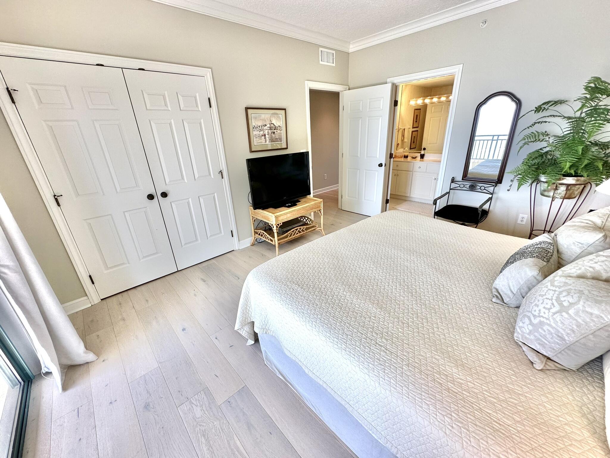 SOUTHWINDS III - Residential