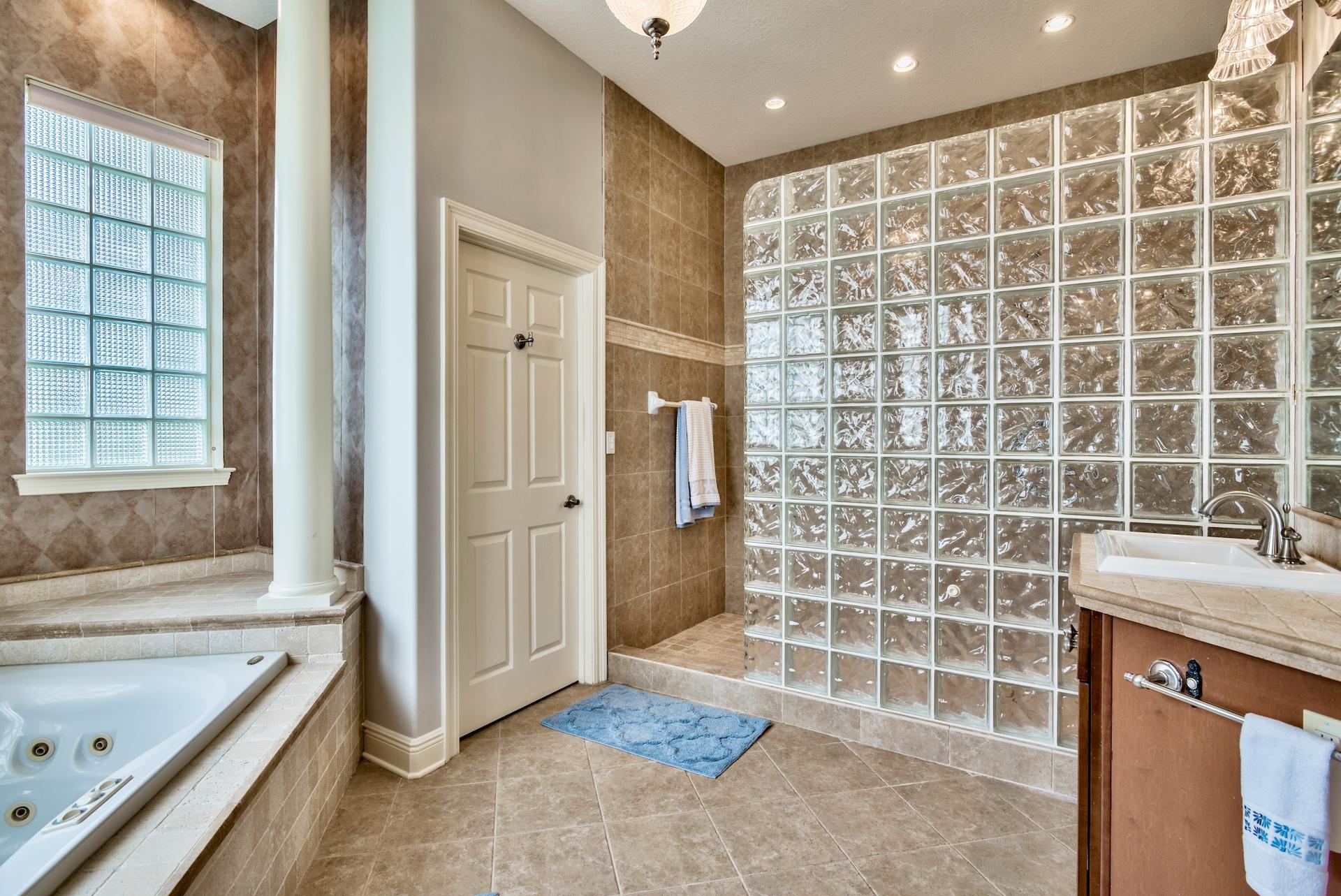HOLIDAY SHORES ESTATES - Residential