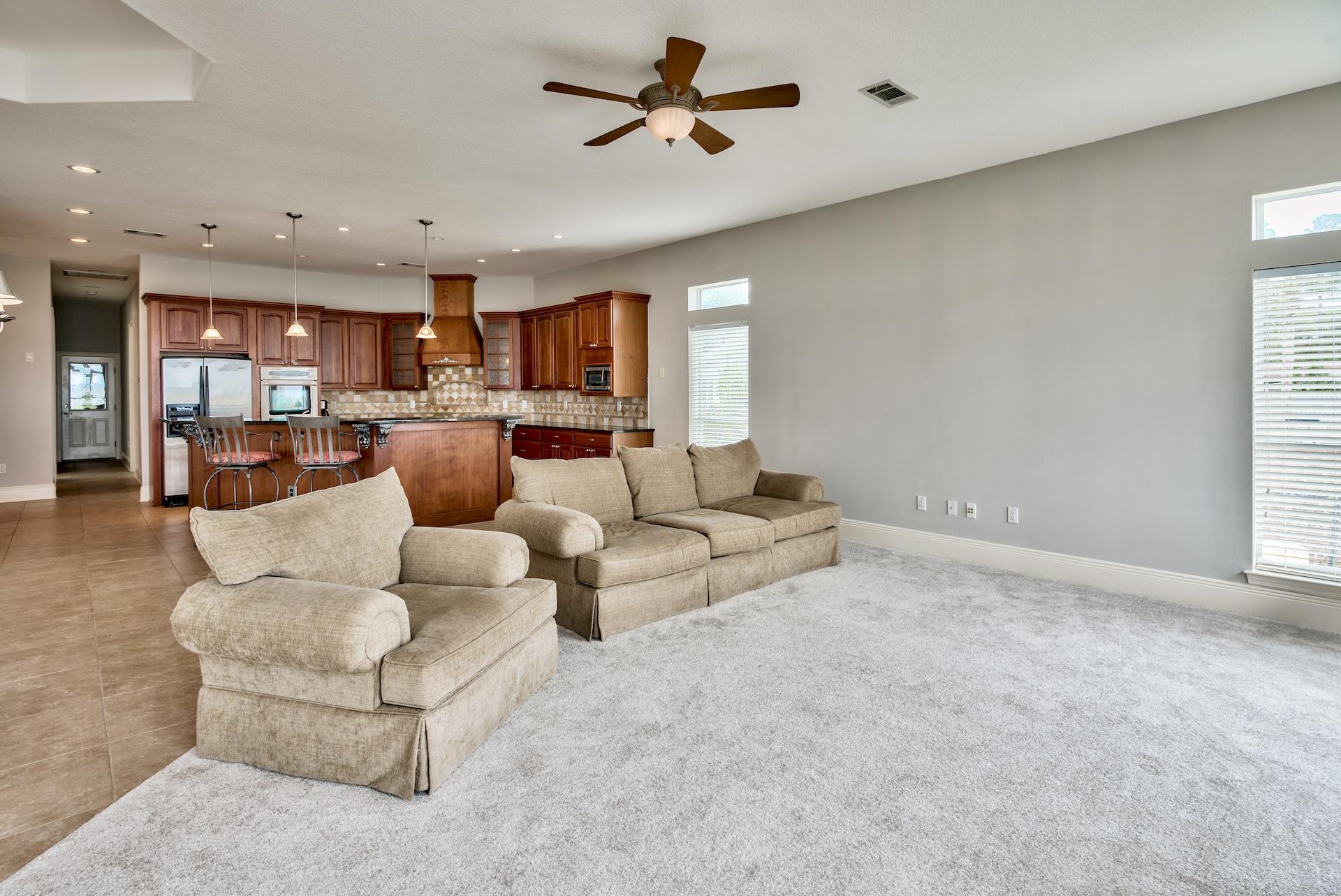 HOLIDAY SHORES ESTATES - Residential